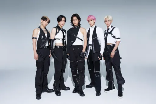 ALL IN 5为展露肌肉线条拚命了　邓紫棋腹肌操3天冲2700下