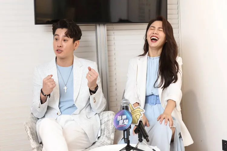 白家綺（右）和吳東諺服裝特地搭配過。葉志明攝