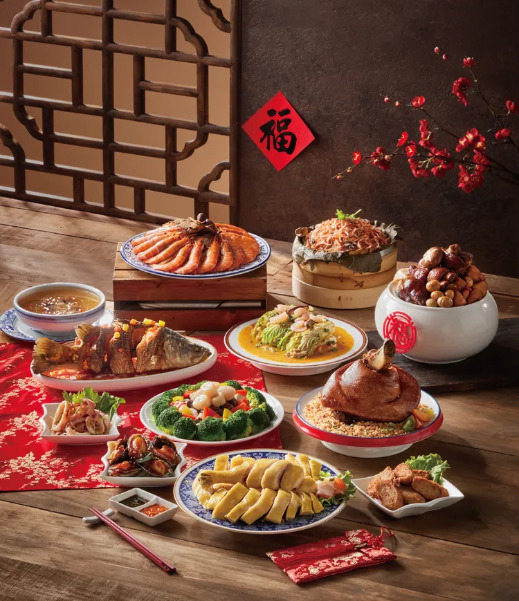 丰禾熱年菜組合主打6至8人三代同堂家庭，10道菜每組售價5888元。業者提供