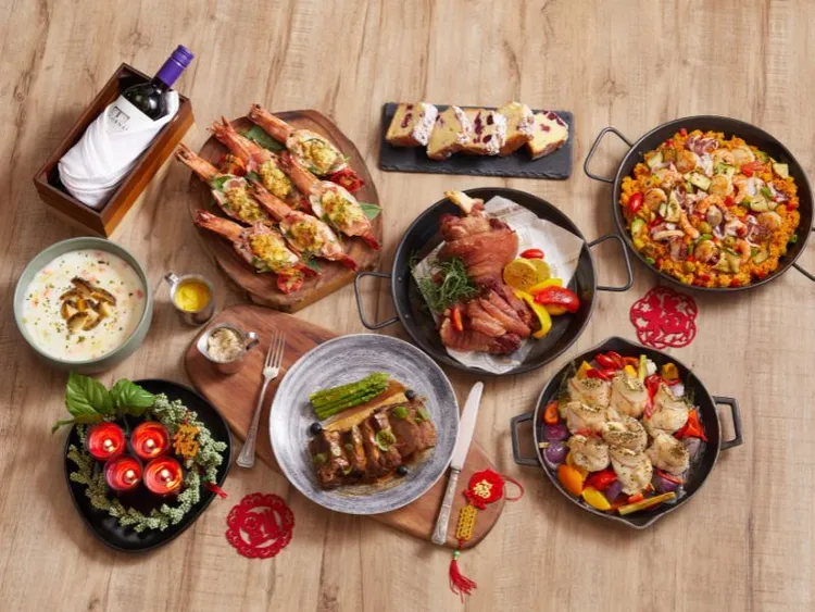 新竹老爺西式年菜外帶，精選紐西蘭牛小排使用香料、紅酒醃製一天入味，再入烤箱將表面烤至金黃。新竹老爺酒店提供