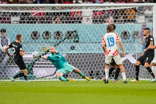 世界盃｜球迷嘲諷加拿大塞裔門將　FIFA對克羅埃西亞紀律處份