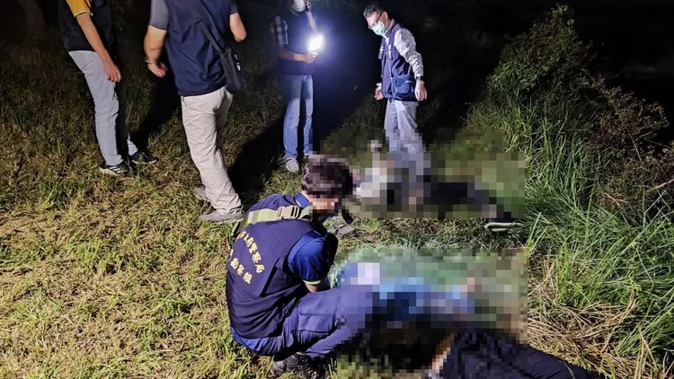 一口氣發現兩具遺體，警方不敢大意。民眾提供