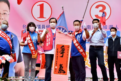 馬英九台南助選 「6年沒有謙卑反而傲慢」籲用選票下架民進黨