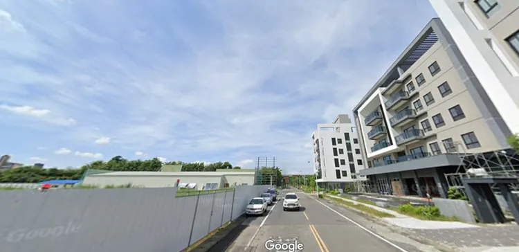 當地民眾認為，2000多萬的價格都可以買透天了。翻攝google map