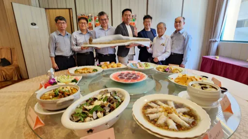 基隆農友種出長120公分山藥　100桌山藥大餐明起開放預購