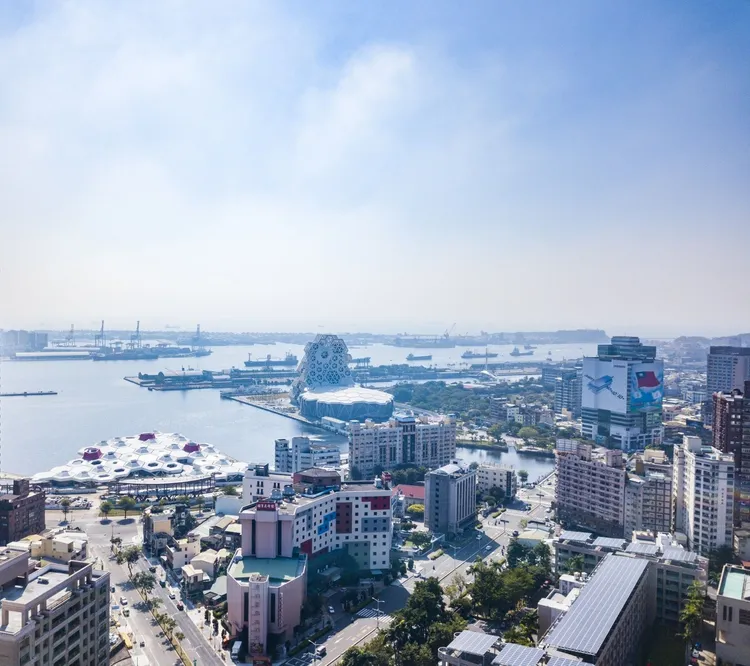 「聯上鉑金」周邊有百貨商圈、捷運站與公園綠地，因屬亞洲新灣區核心，各項生活機能佳。葉家銘攝