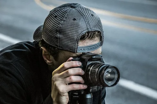 沒戴安全帽被檢舉開罰嗆混蛋 「警察都沒開單了!」自曝原因被狂洗臉