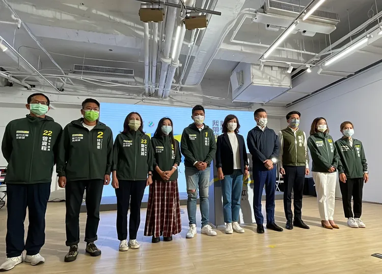 民眾黨高虹安以9萬8121票勝出，終結民進黨8年執政，不過民進黨提名8席議員全上，母雞沈慧虹雖敗猶榮。資料畫面