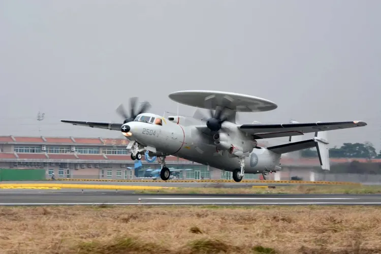 空軍E-2K預警機。非當事飛機，翻攝自中華民國空軍臉書