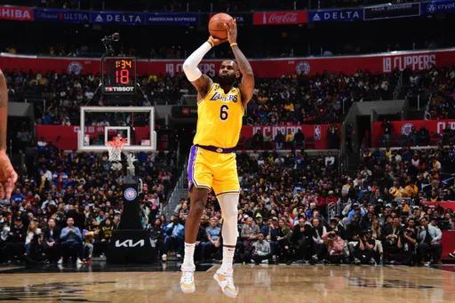 抓戰犯?湖人戰績低迷 這個人暗批詹姆士:不要再射了!