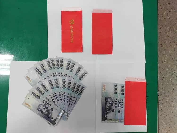 陳姓村長候選人住處查扣現金2萬2000元。澎湖地檢署提供