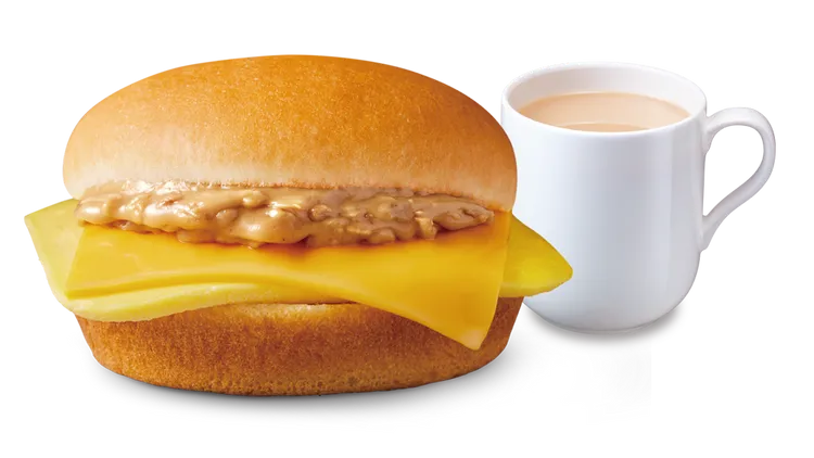 「花生起司蛋堡」以蛋片與起司片搭配美味花生醬，精巧且香氣十足。業者提供