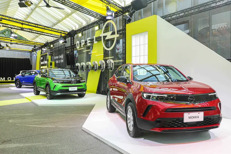 Mokka汽油車型採用1.2 Pure Tech 汽油渦輪增壓引擎，純電的Mokka-e則有399公里最大續航力。業者提供