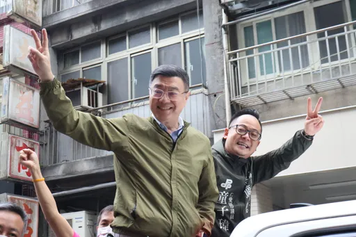 桌榮泰力挺基隆市議員候選人 童子瑋呼籲千萬不能分票