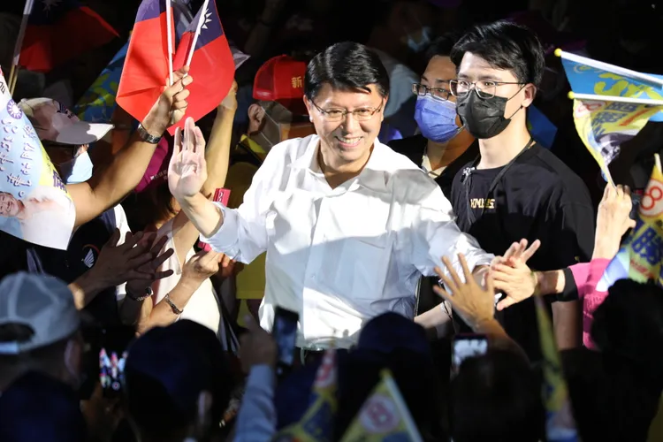 謝龍介。陳明中攝