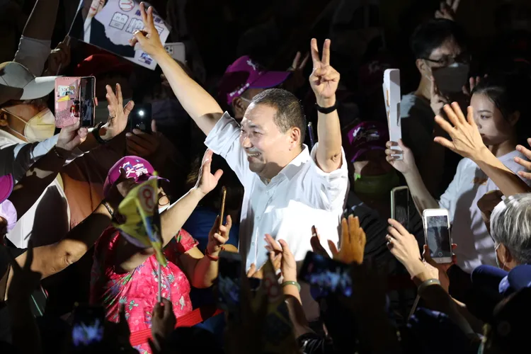 侯友宜明星式進場。陳明中攝