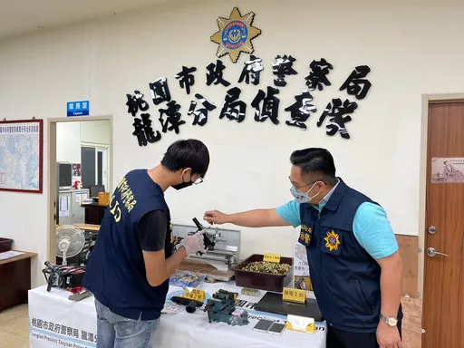 國外採購槍砲零件台灣組裝 藏身三合院!嘉義男改造槍枝遭逮