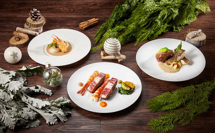 In Between之間餐廳為旅人獻上「韶光耶誕跨年套餐」五道式佳餚，每位2580元+10%。誠品行旅提供