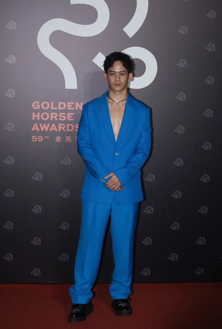 李淳在紅毯上大方曬胸肌。娛樂中心攝