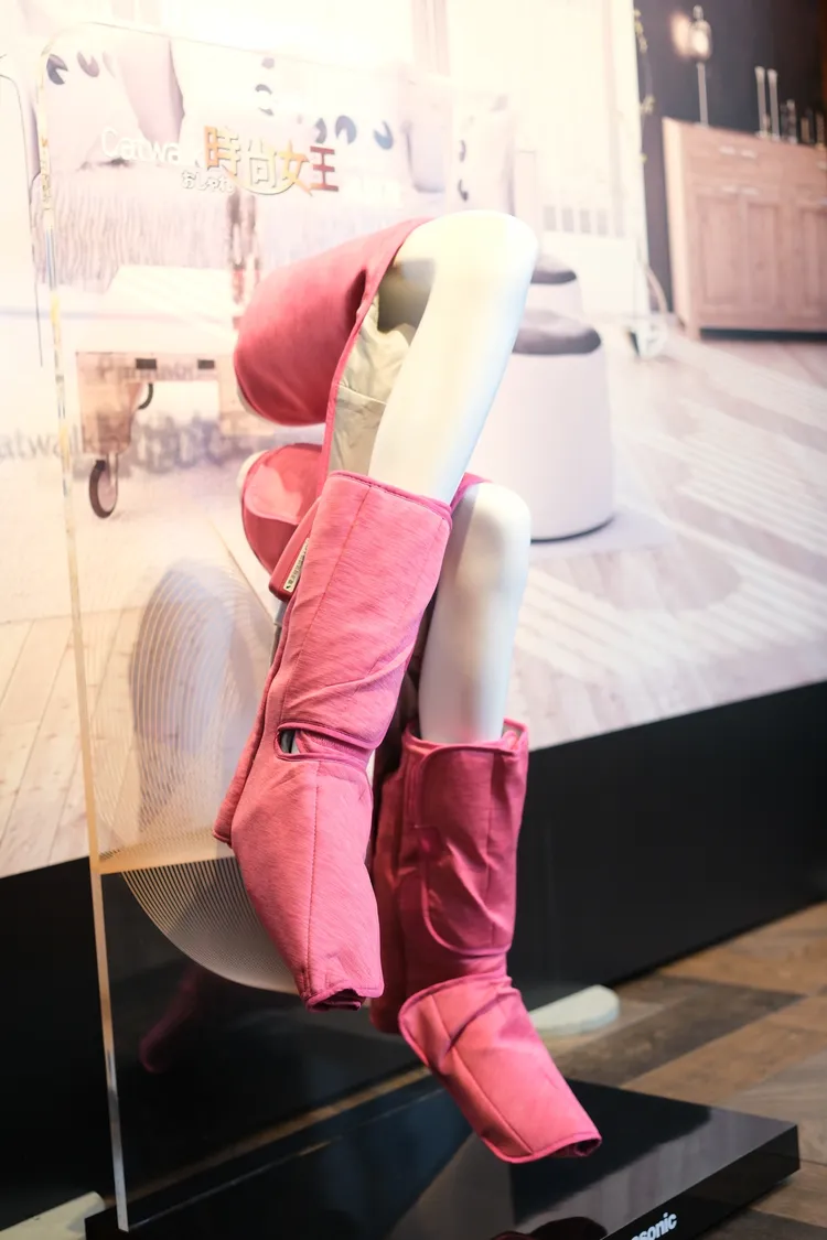 大腿也按得到。陳志淵攝