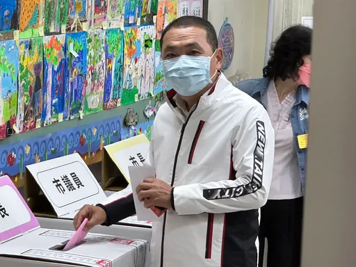 「天公作美」侯友宜一早完成投票 希望市民都能出來投神聖一票