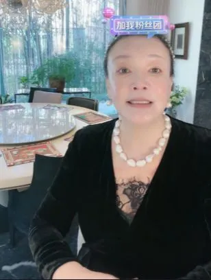 張蘭今直播時不再嗆辣。翻攝張蘭抖音