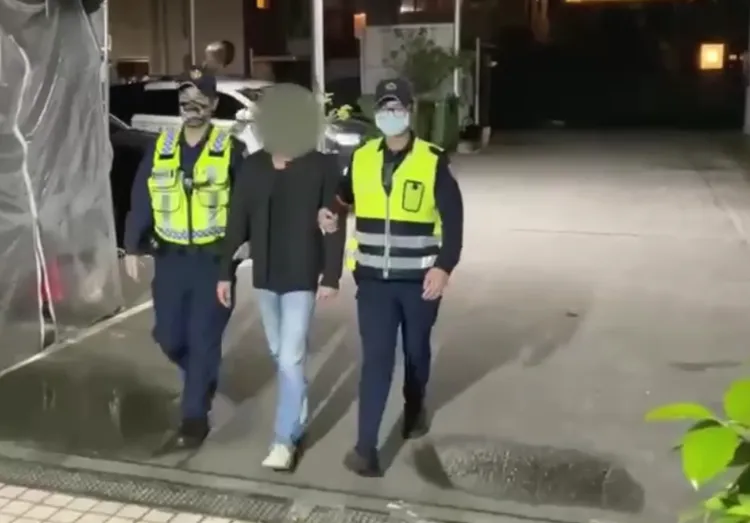 林男遭警送辦。翻攝畫面