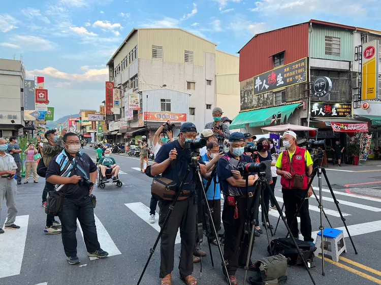 南投市公所今年封街舉辦拍攝活動，吸引攝影愛好者前往捕捉鏡頭。南投市公所提供