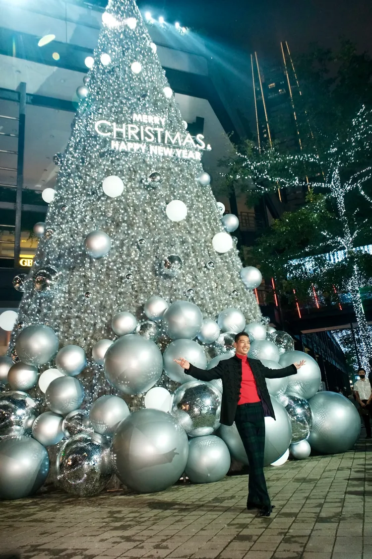 國民姐夫AKIRA擔任點燈大使，點亮「信義耶誕城」。陳志淵攝