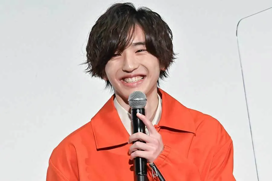 道枝骏佑感谢队友还有影迷的支持。ENCOUNT编集部