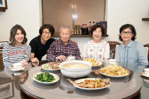 選後陪家人共進午餐 饒慶鈴:全力服務最愛的台東