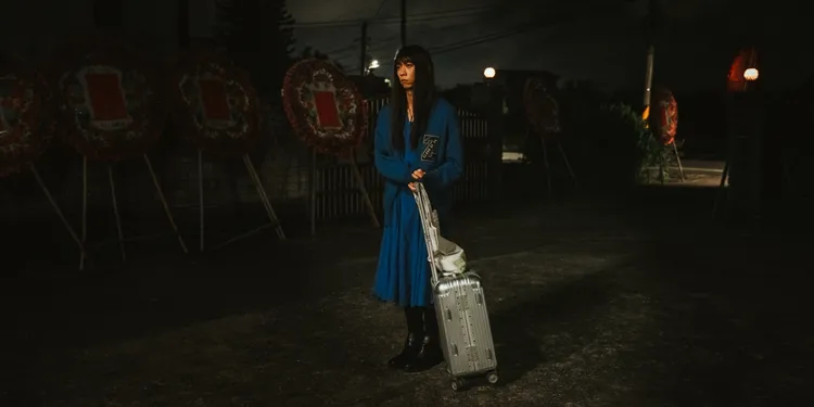 王可元在《阿媽》回家為阿媽奔喪。公視台語台提供