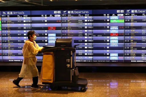 台股｜法人買超近96億　台積電彈2.3%！指數漲124點站上13300