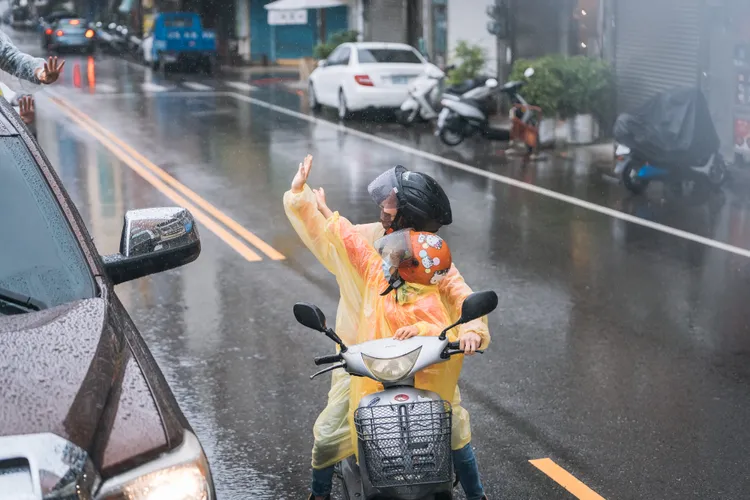 熱情支持者在不斷揮手表達支持。沈慧虹競辦提供