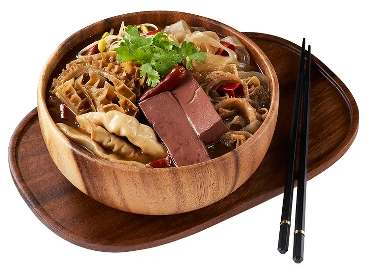 「鼎王川味毛血旺」也是全聯獨家商品。業者提供