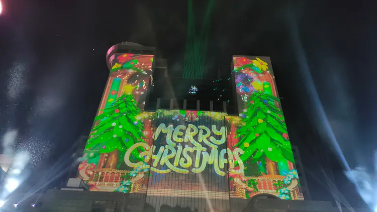 獨一無二的3D雷射光雕投影秀。莊淇鈞攝