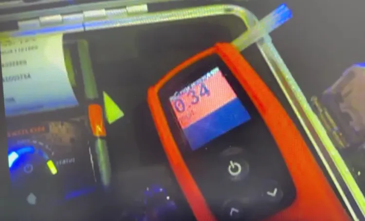 吳男酒測值達0.34。翻攝畫面