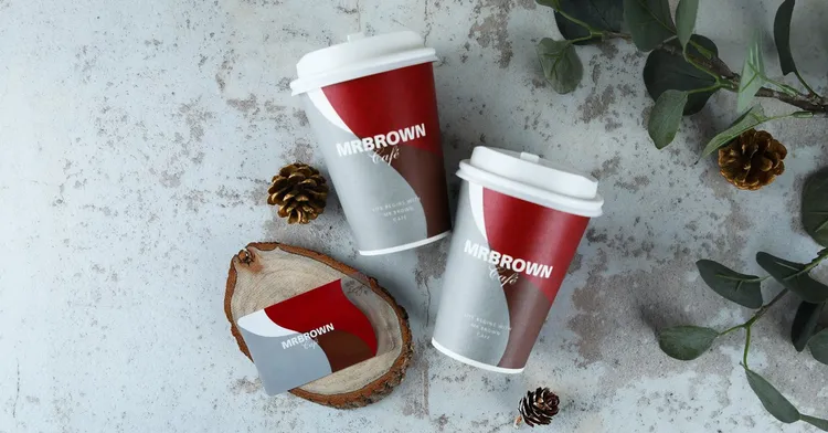 11/21及11/28到伯朗咖啡門市點購2杯飲品並以Lounge卡儲值金付款，可享第2杯免費。翻攝FB/MR.BROWN CAFÉ伯朗咖啡館官方粉絲團