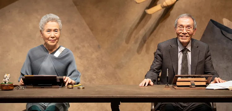 吳永洙（右）被舞台劇《情書》換角，搭檔朴正子也一起被換掉。翻攝naver