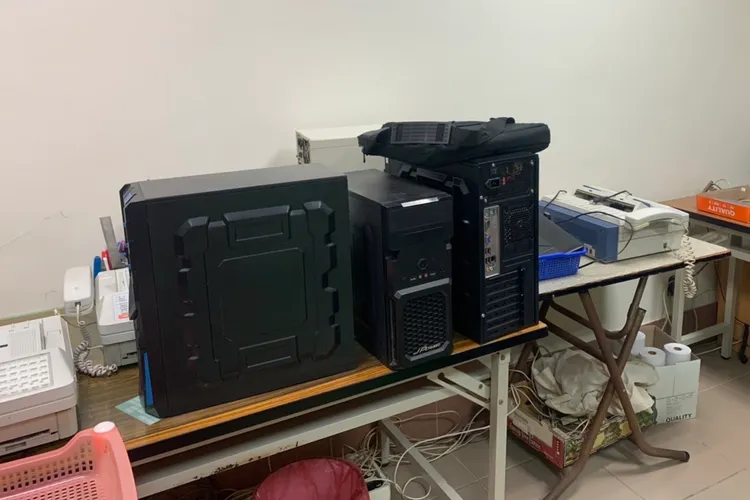 警方將比對電腦主機，釐清有無選舉賭盤。警方提供