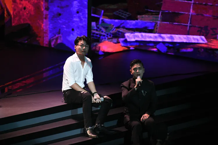 賴學靜（左）和聲樂家林義偉帶來《為了妳》。金馬執委會提供