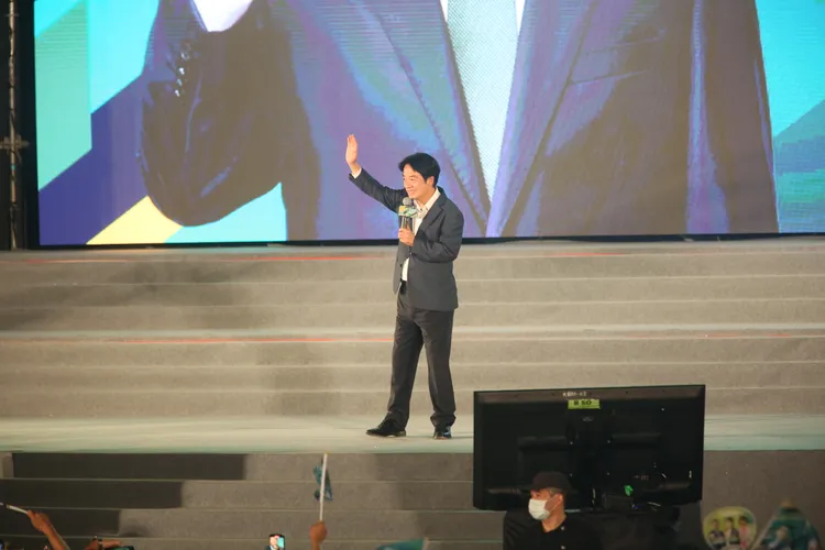 副總統賴清德要拜託中部鄉親，當蔡英文總統的後盾，讓4位候選人都當選。曾雪蒨攝