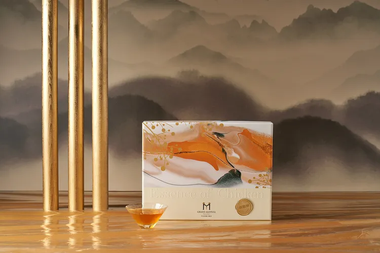 針對年節伴手禮，台北美福飯店今年推出全新商品「美福滴雞精」禮盒。業者提供