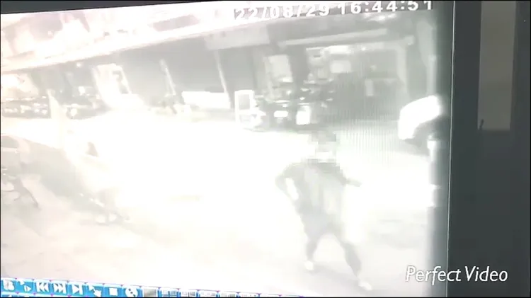 陳男搭霸王車沒付車資，並偷取司機手機離去。警方提供