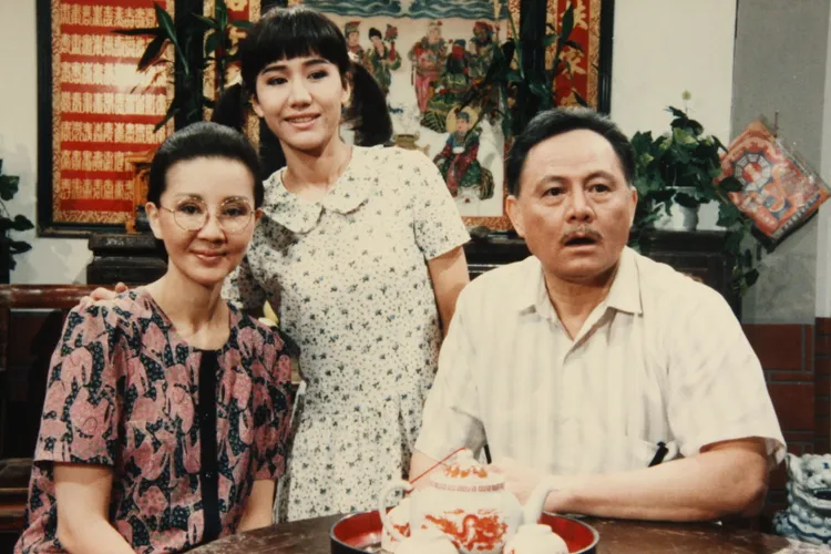 馬之秦（左）在1988年演出《母親我愛你》。中視提供