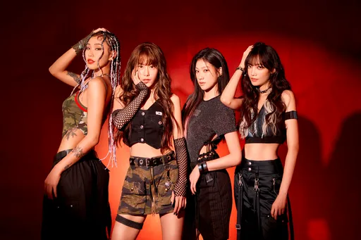 最美啦啦隊超高值顏曝光 長太美媽媽狂查勤打爆打電話