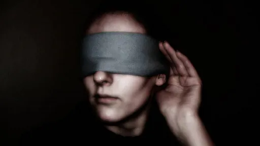 獨家|28歲美眉劈腿噩夢!前男友逼她摩鐵矇眼性侵 強拍不雅片勒索