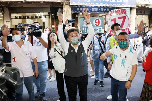 黃珊珊問1200交通月票35億經費在哪? 陳時中:持續和政院溝通