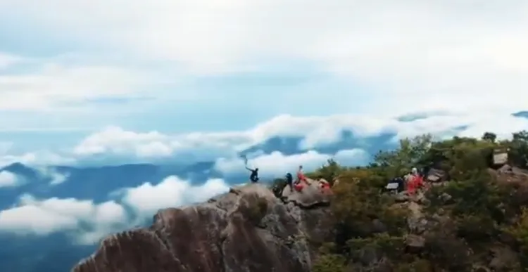 宣傳影片遠赴鳶嘴山拍攝。台中市消防局提供