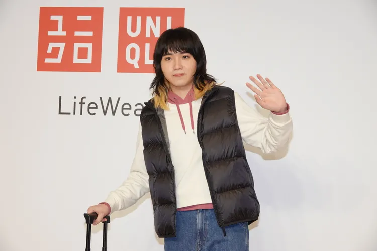 持修下週要到東京參加音樂節演出，他表示一定會帶超輕便的特級極輕羽絨服。陳德興攝